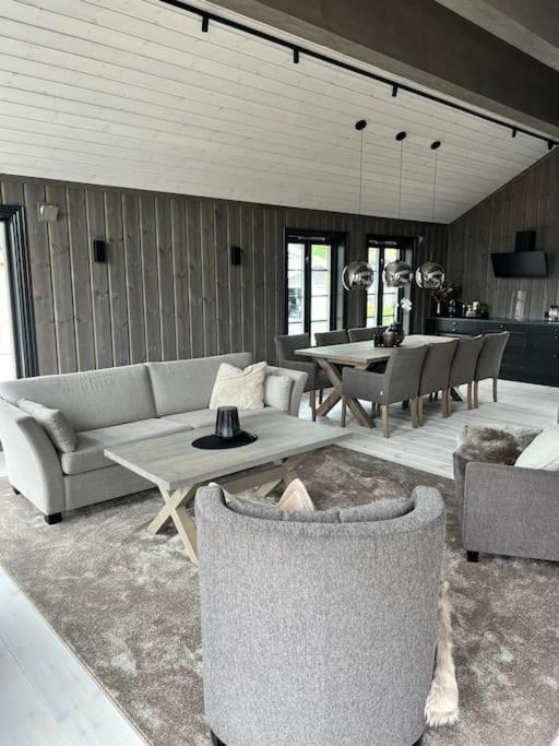 Ny Eksklusiv Hytte I Vradal Med Perfekt Beliggenhet- Alpin Og Ski Exterior foto